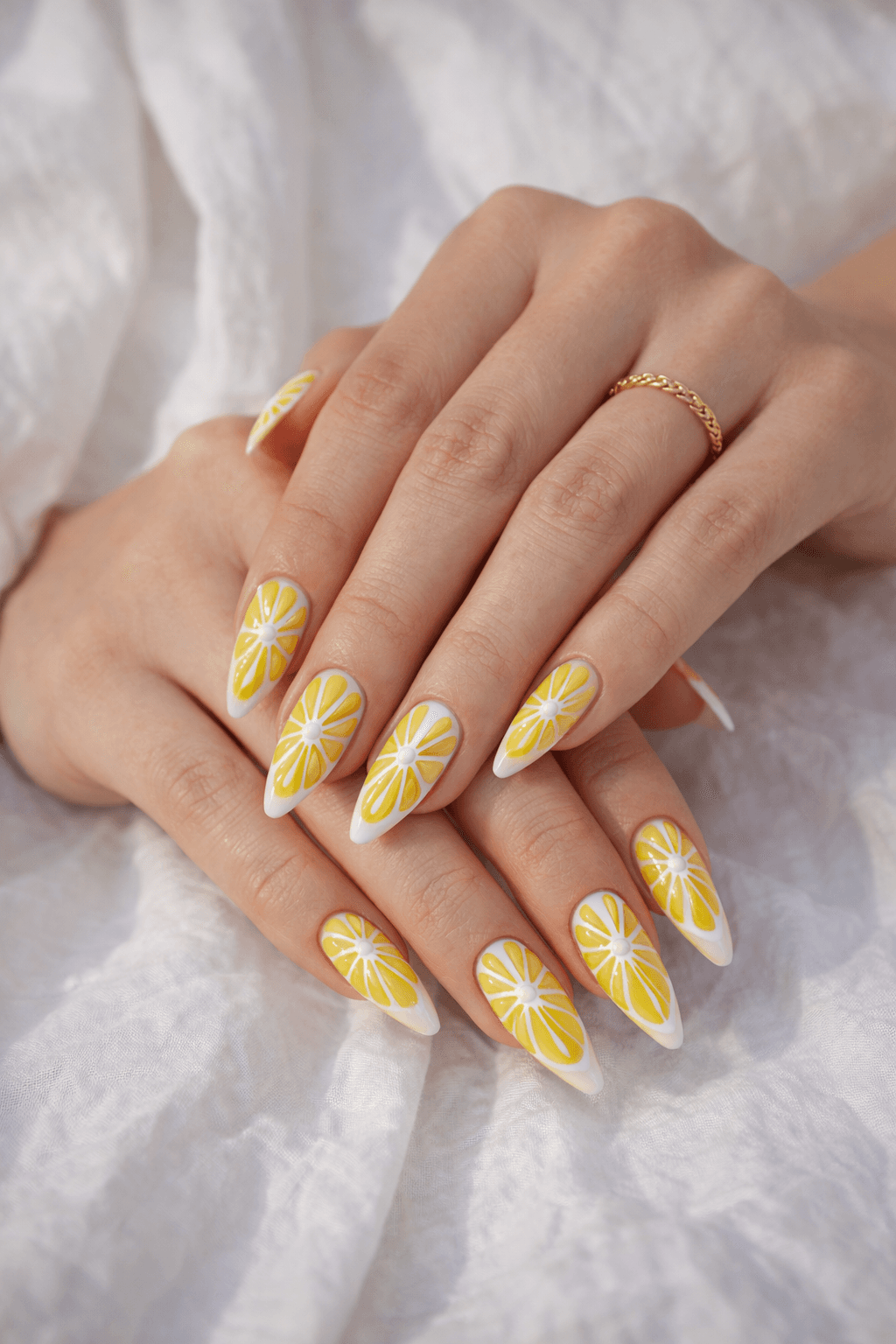 Yellow nail style